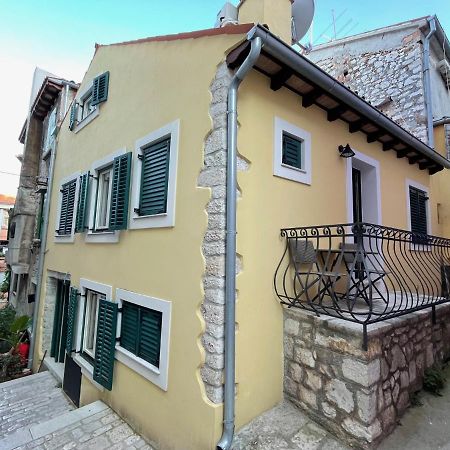 Yellow House Rovinj Eksteriør bilde